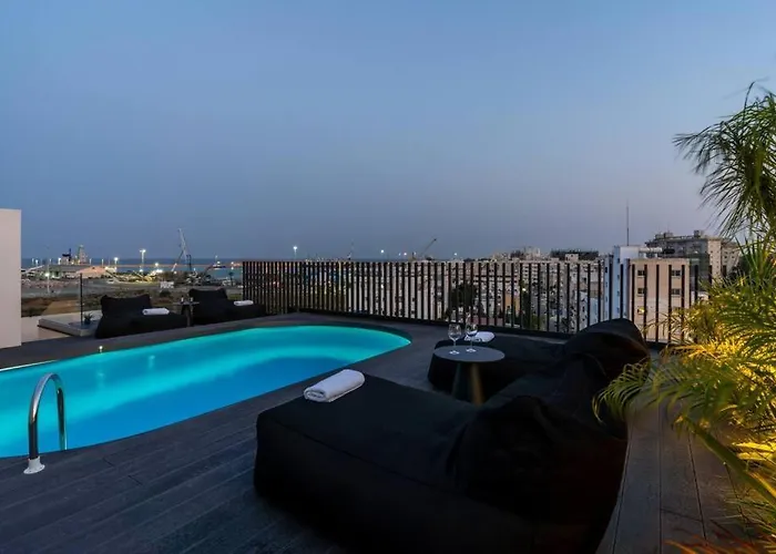 아파트 The Penthouse - 3br Seaview With Private Pool In 라르나카