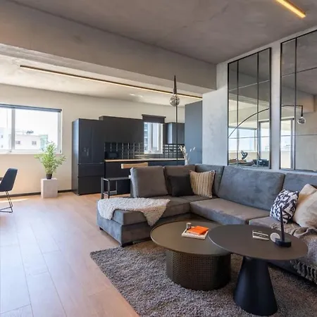 The Penthouse - 3br Seaview With Private Pool In Apartmán *