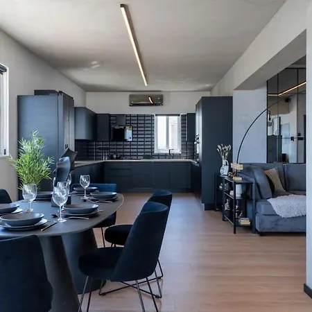 The Penthouse - 3br Seaview With Private Pool In Apartmán *